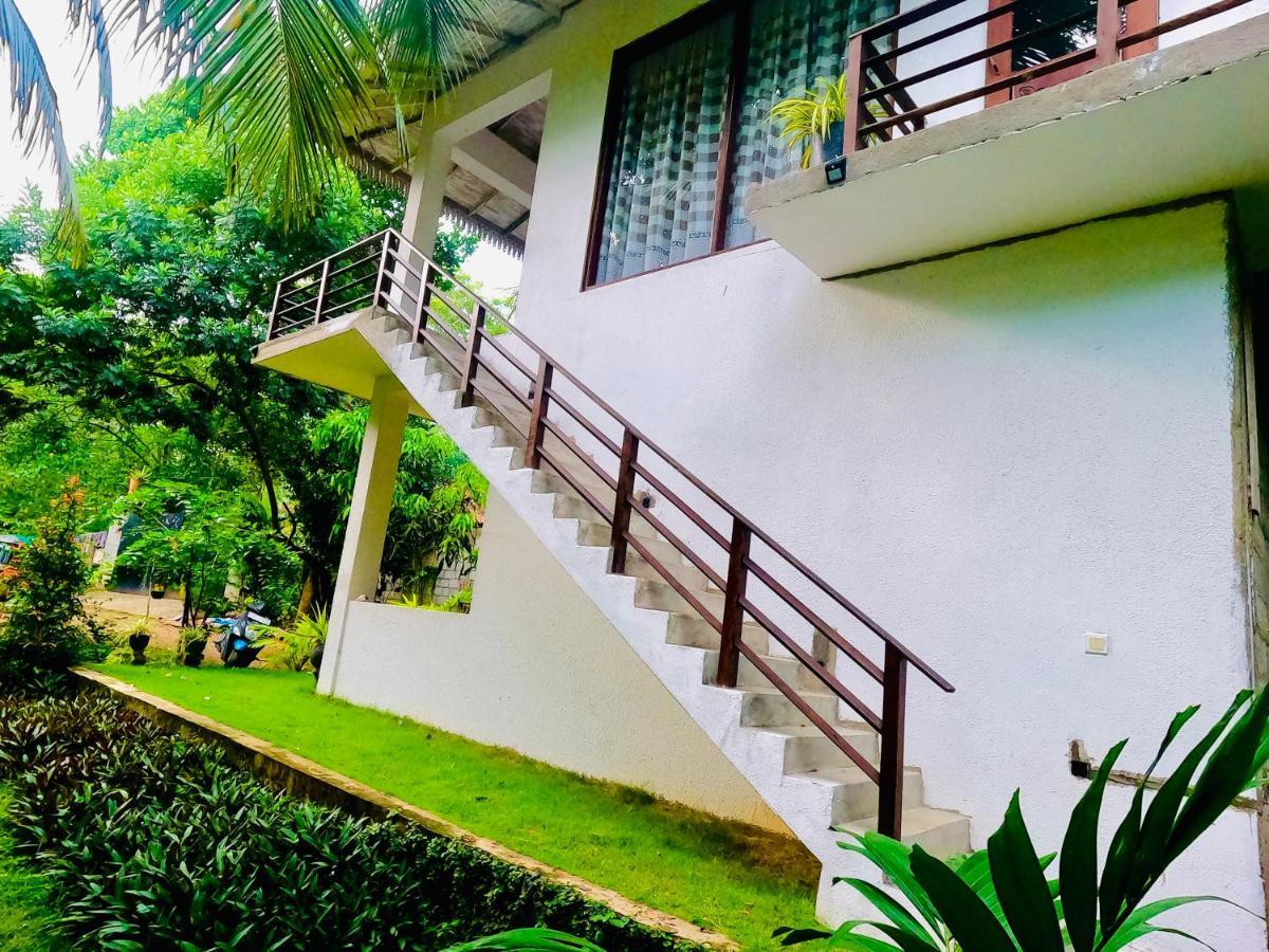 Mountain Seaview Cabanas Hotel Tangalle Exterior photo